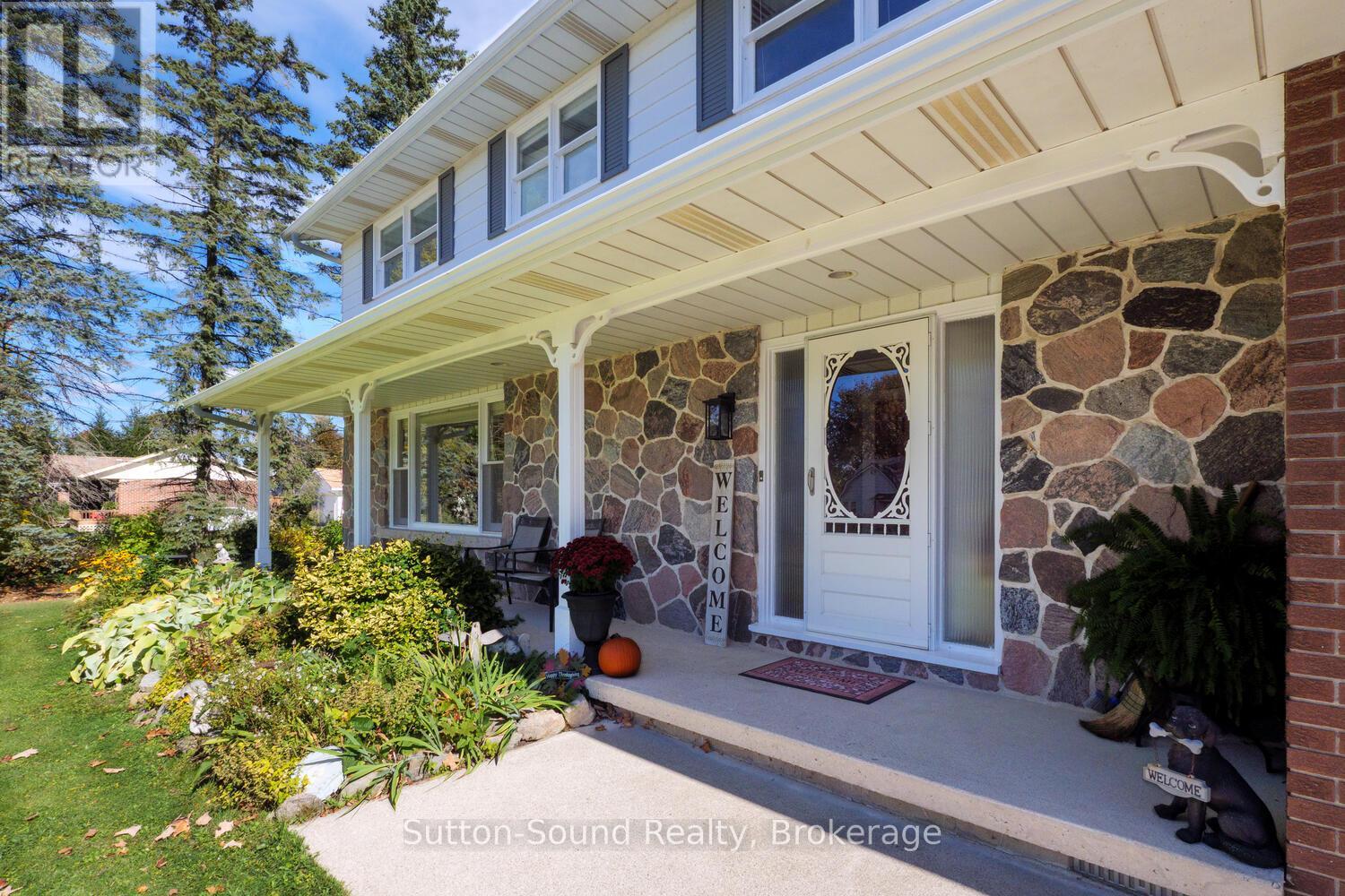 319 Gould Street, South Bruce Peninsula, Ontario  N0H 2T0 - Photo 4 - X12464780