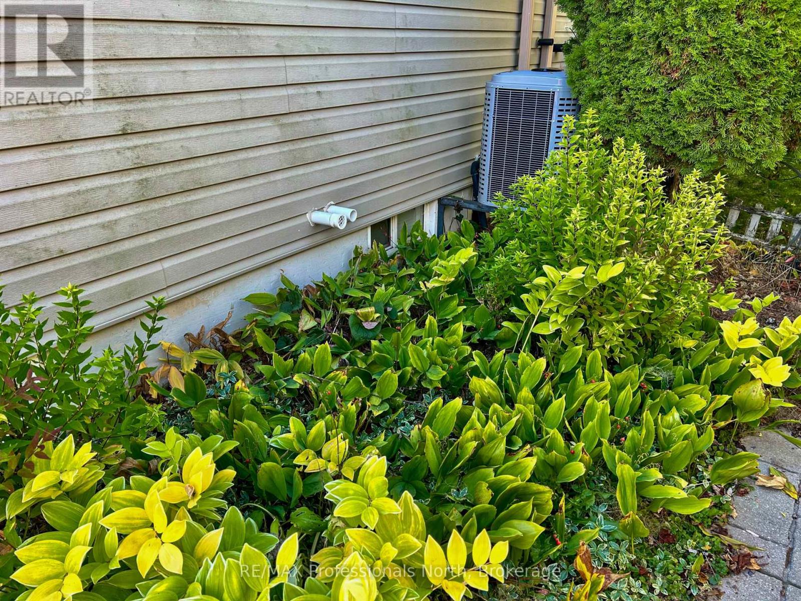 1406 Hancox Court, Peterborough (Monaghan Ward 2), Ontario  K9K 2M2 - Photo 33 - X12464794