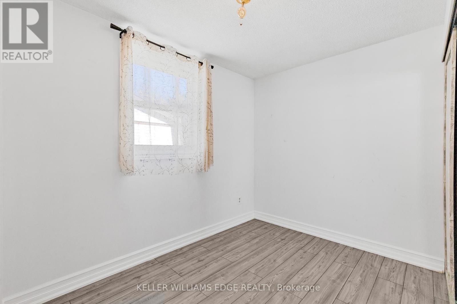117 Graystone Crescent, Welland, Ontario  L3C 6G6 - Photo 17 - X12464762