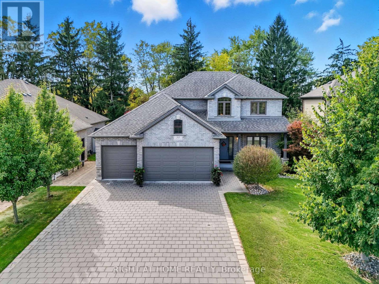 35 CAVERHILL CRESCENT, Middlesex Centre, Ontario