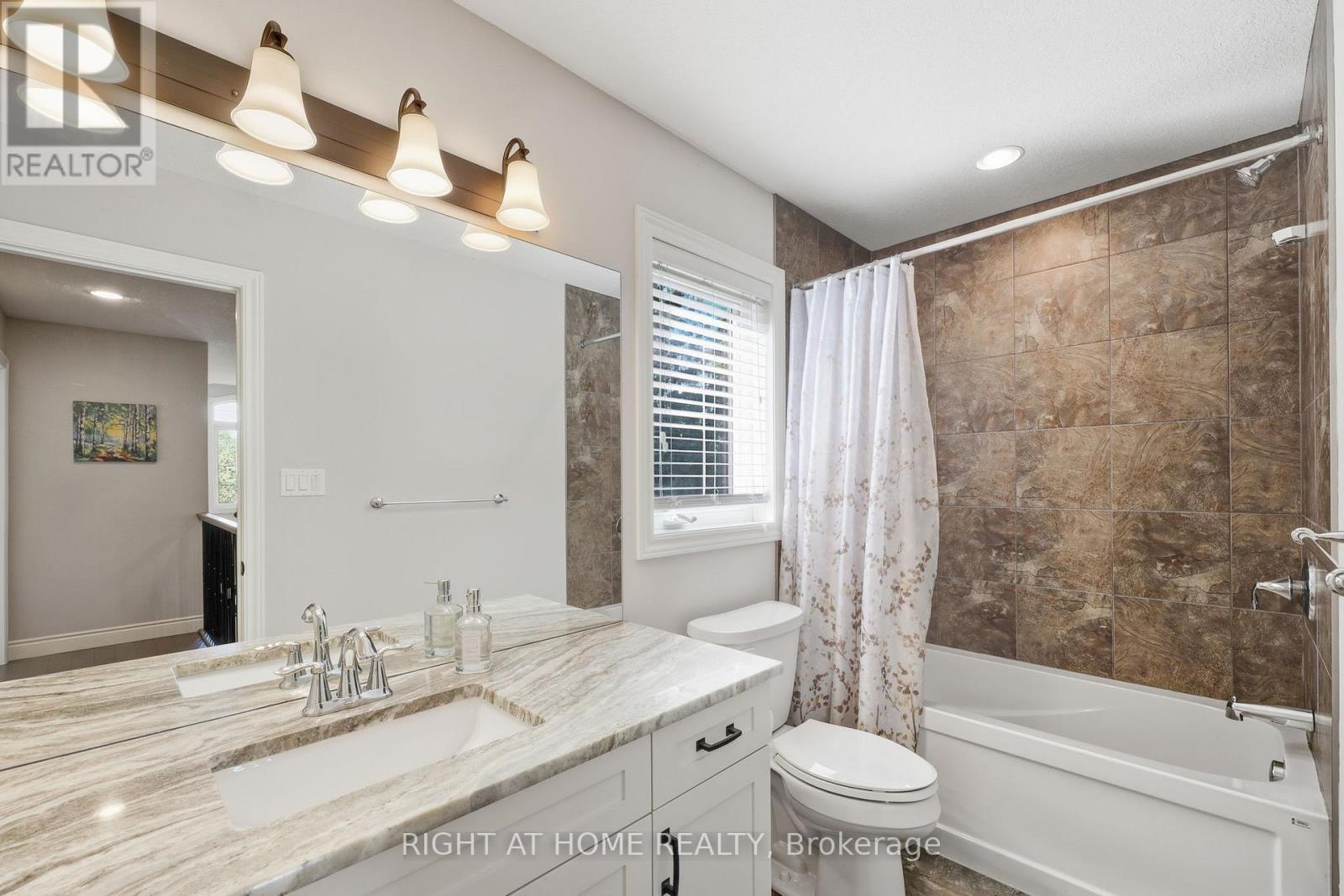 35 Caverhill Crescent, Middlesex Centre, Ontario  N0L 1R0 - Photo 35 - X12464772