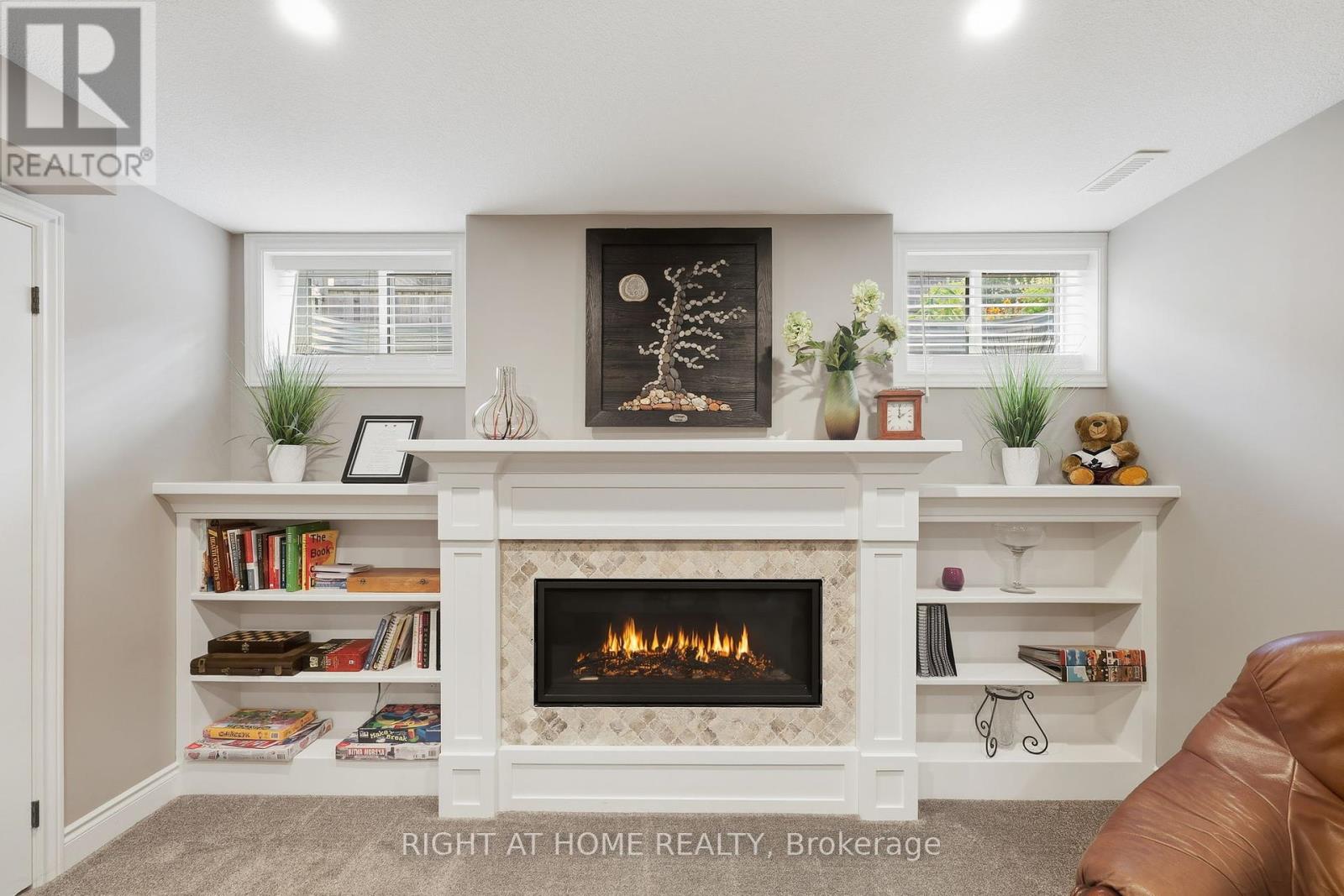 35 Caverhill Crescent, Middlesex Centre, Ontario  N0L 1R0 - Photo 40 - X12464772