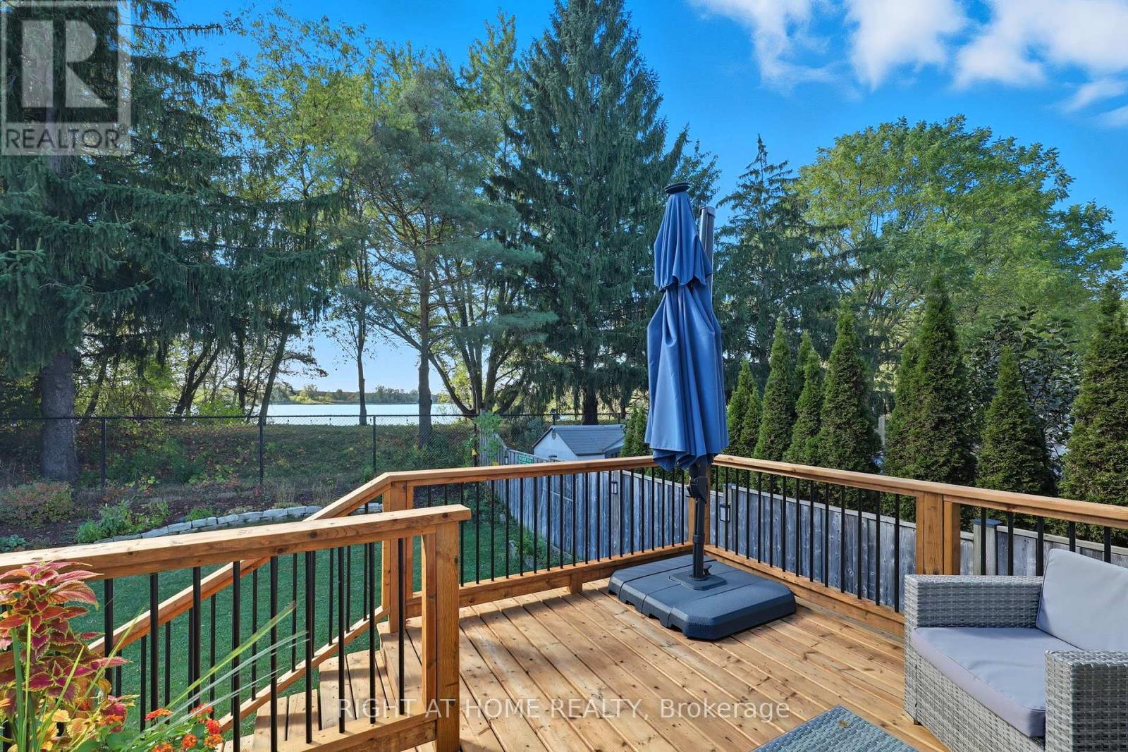 35 Caverhill Crescent, Middlesex Centre, Ontario  N0L 1R0 - Photo 44 - X12464772