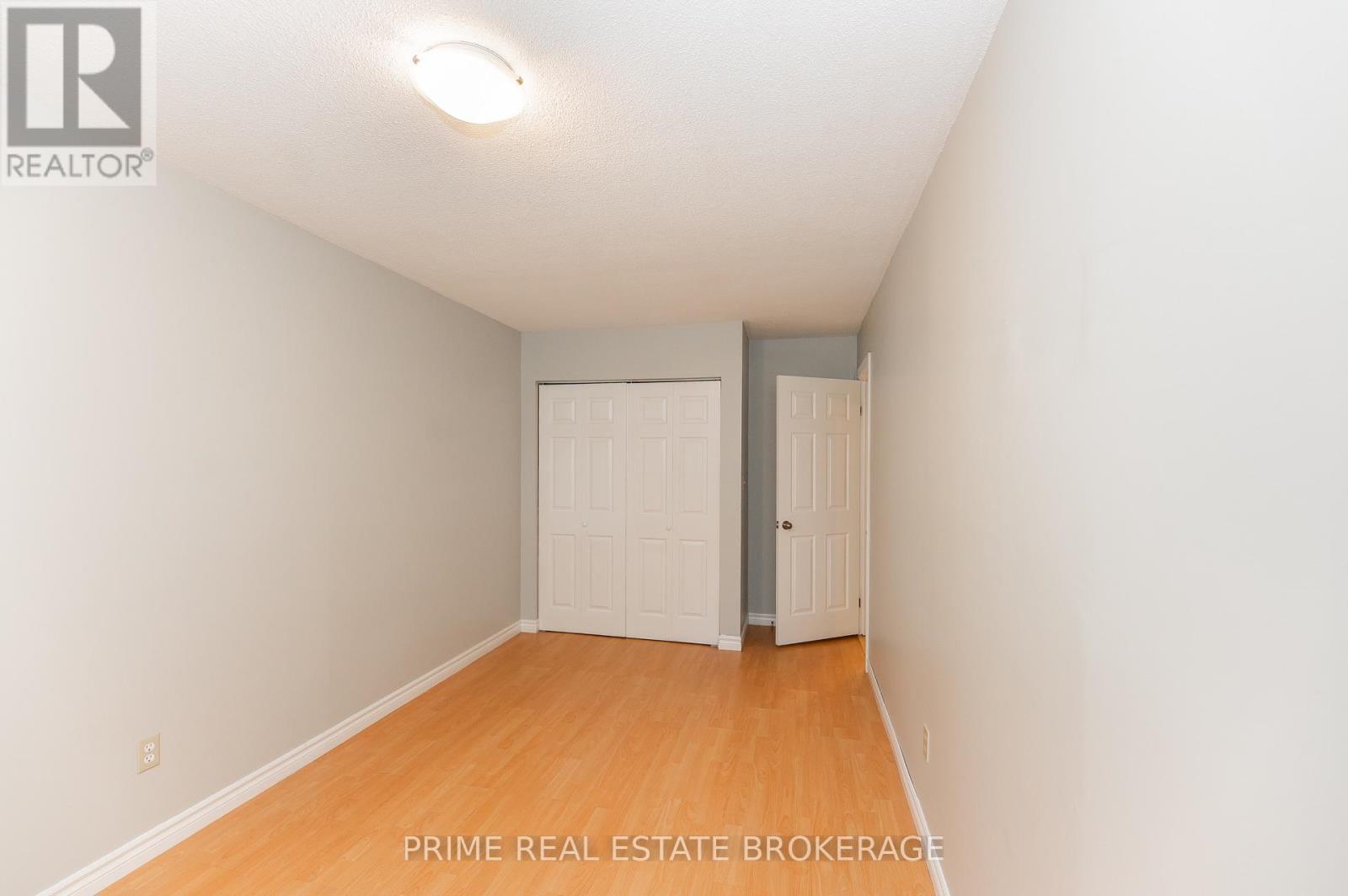 219 Emerson Avenue, London South, Ontario  N5Z 3L5 - Photo 18 - X12464789