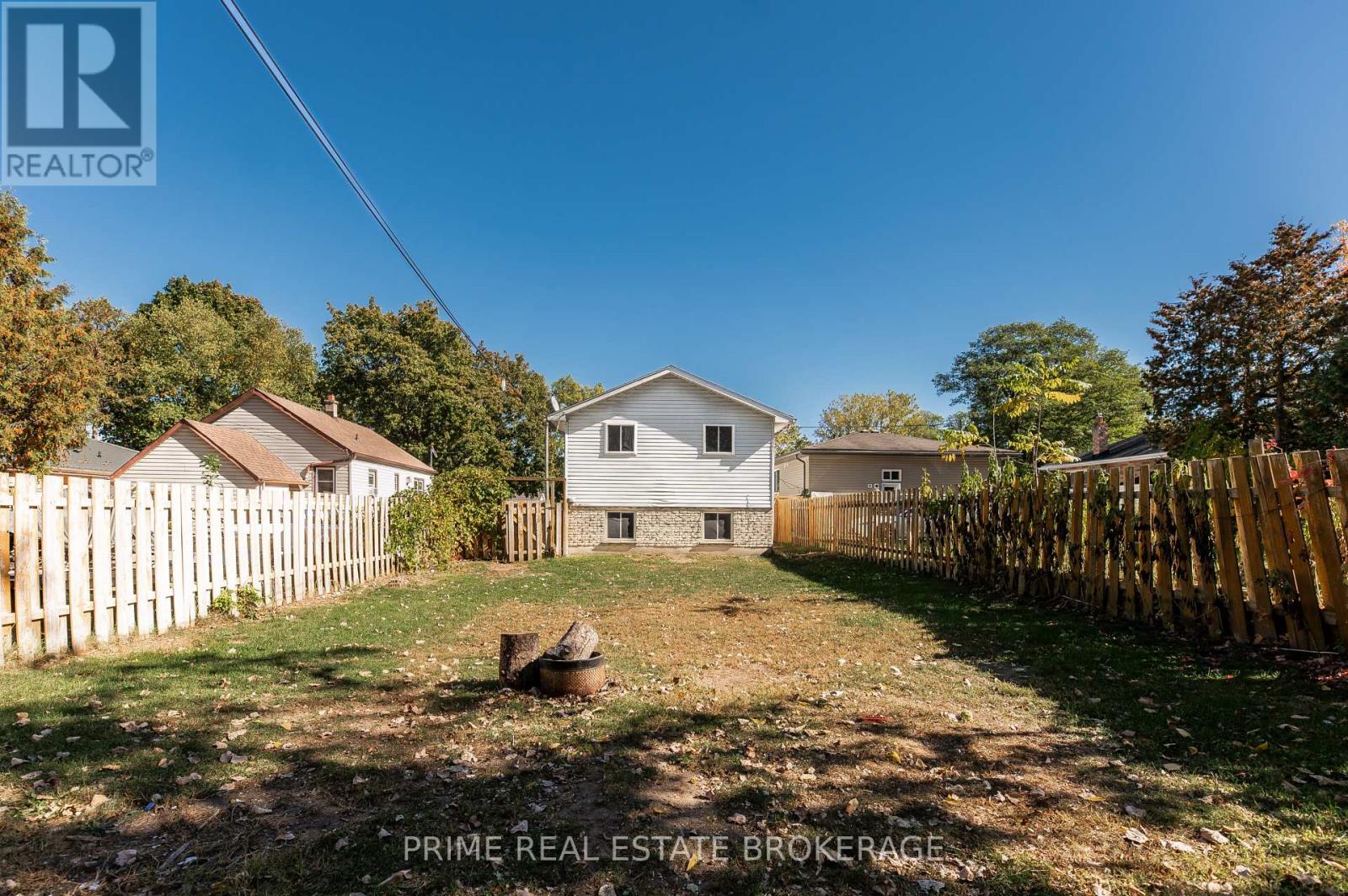 219 Emerson Avenue, London South, Ontario  N5Z 3L5 - Photo 31 - X12464789