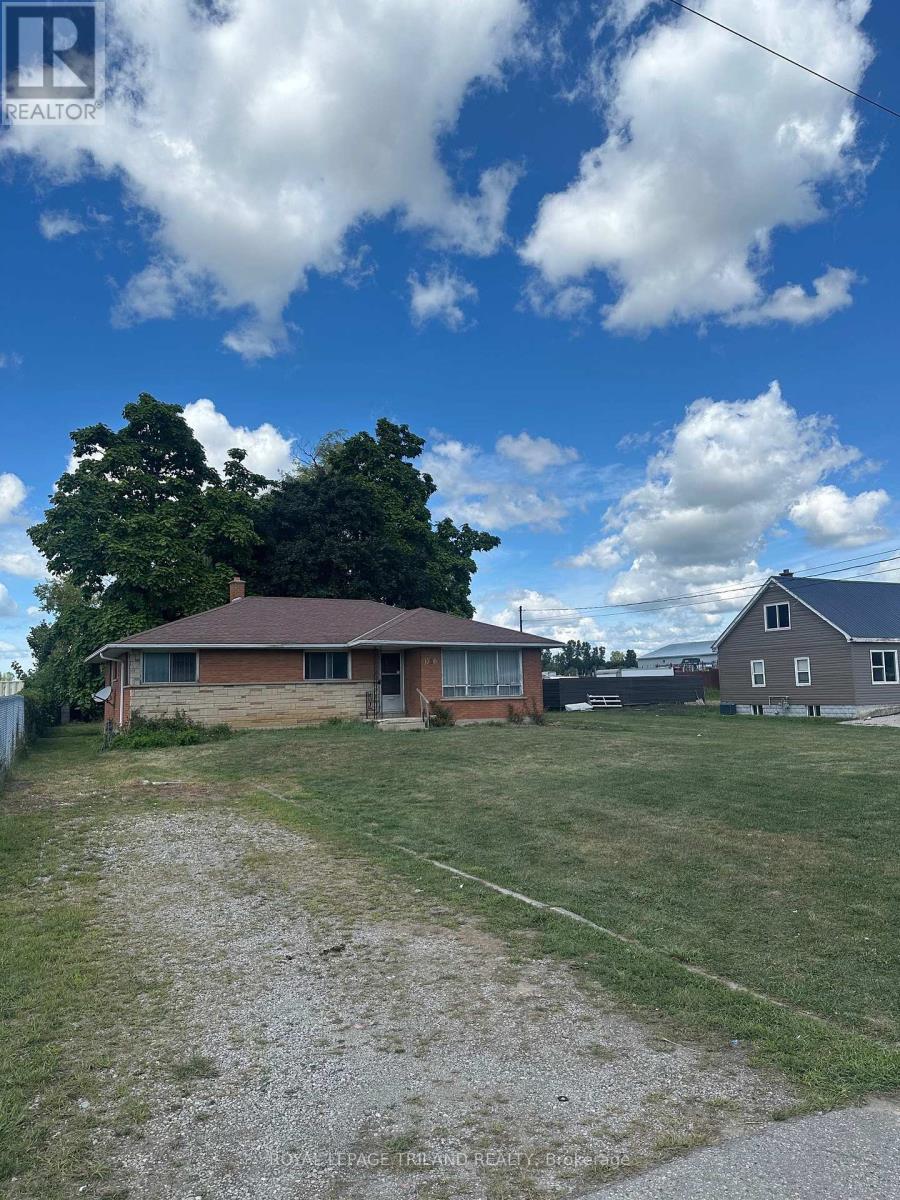 1780 Gore Road, London East, Ontario  N5W 6B8 - Photo 3 - X12464806