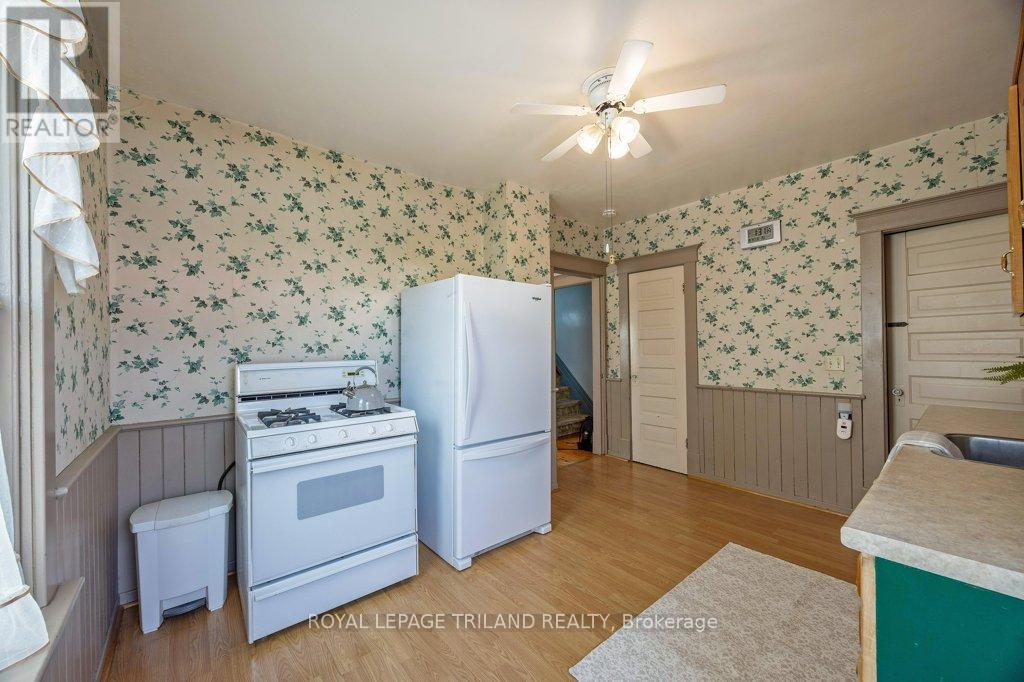 320 Horton Street E, London East, Ontario  N6B 1L4 - Photo 11 - X12464809