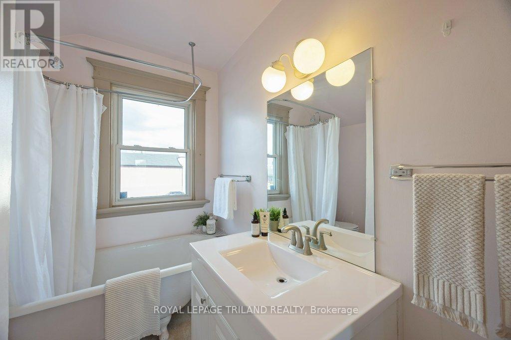 320 Horton Street E, London East, Ontario  N6B 1L4 - Photo 18 - X12464809