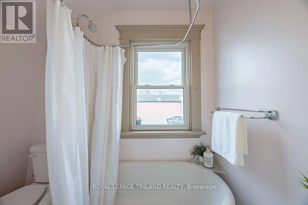 320 Horton Street E, London East, Ontario  N6B 1L4 - Photo 19 - X12464809
