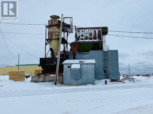 25 Front Street, Hearst, Ontario  P0L 1N0 - Photo 3 - T12464808