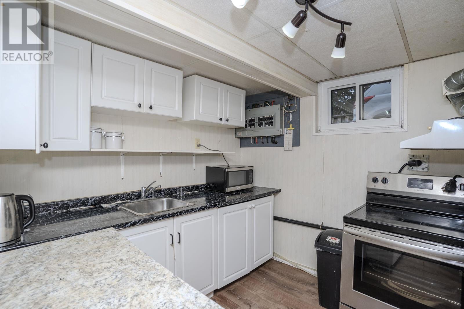 807 Superior Ave, Thunder  Bay, Ontario  P7A 6K3 - Photo 23 - TB253117