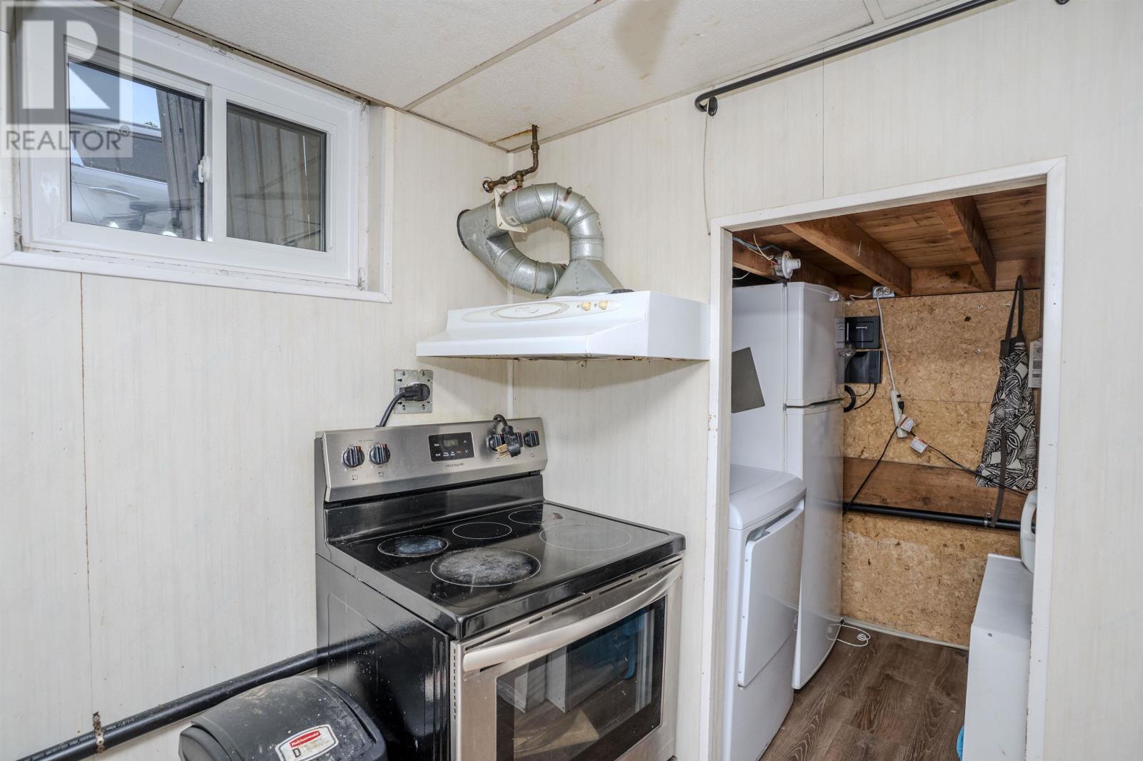 807 Superior Ave, Thunder  Bay, Ontario  P7A 6K3 - Photo 25 - TB253117