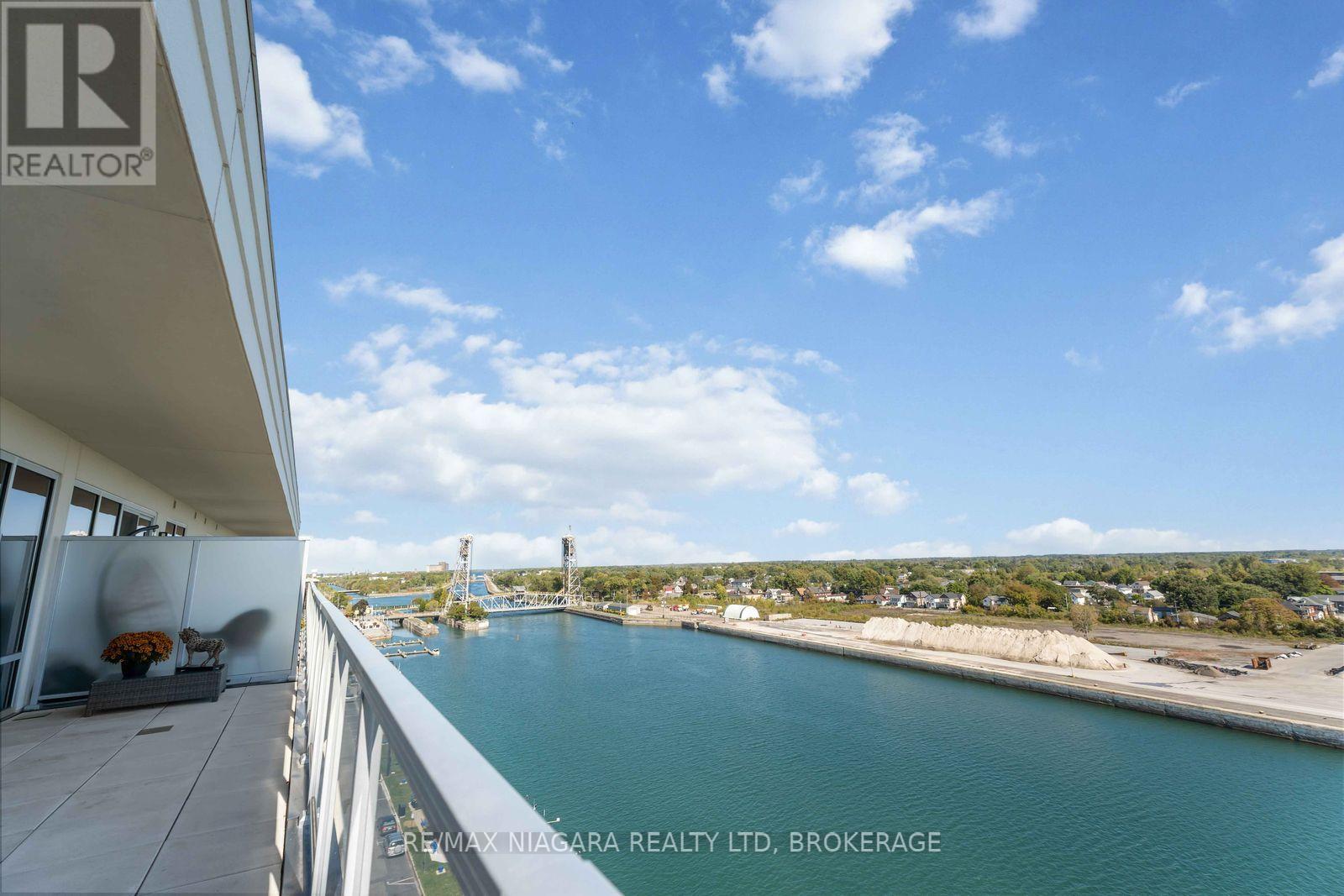 Penthouse Unit 903 - 118 West Street, Port Colborne, Ontario  L3K 4C9 - Photo 39 - X12464781