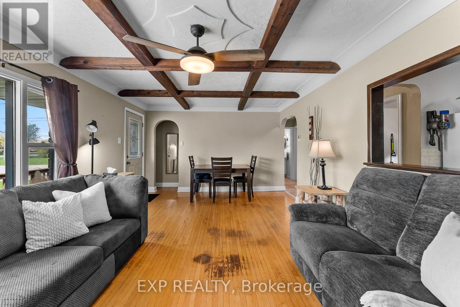 304 Kingsway Street, Welland, Ontario  L3B 3N9 - Photo 11 - X12464804