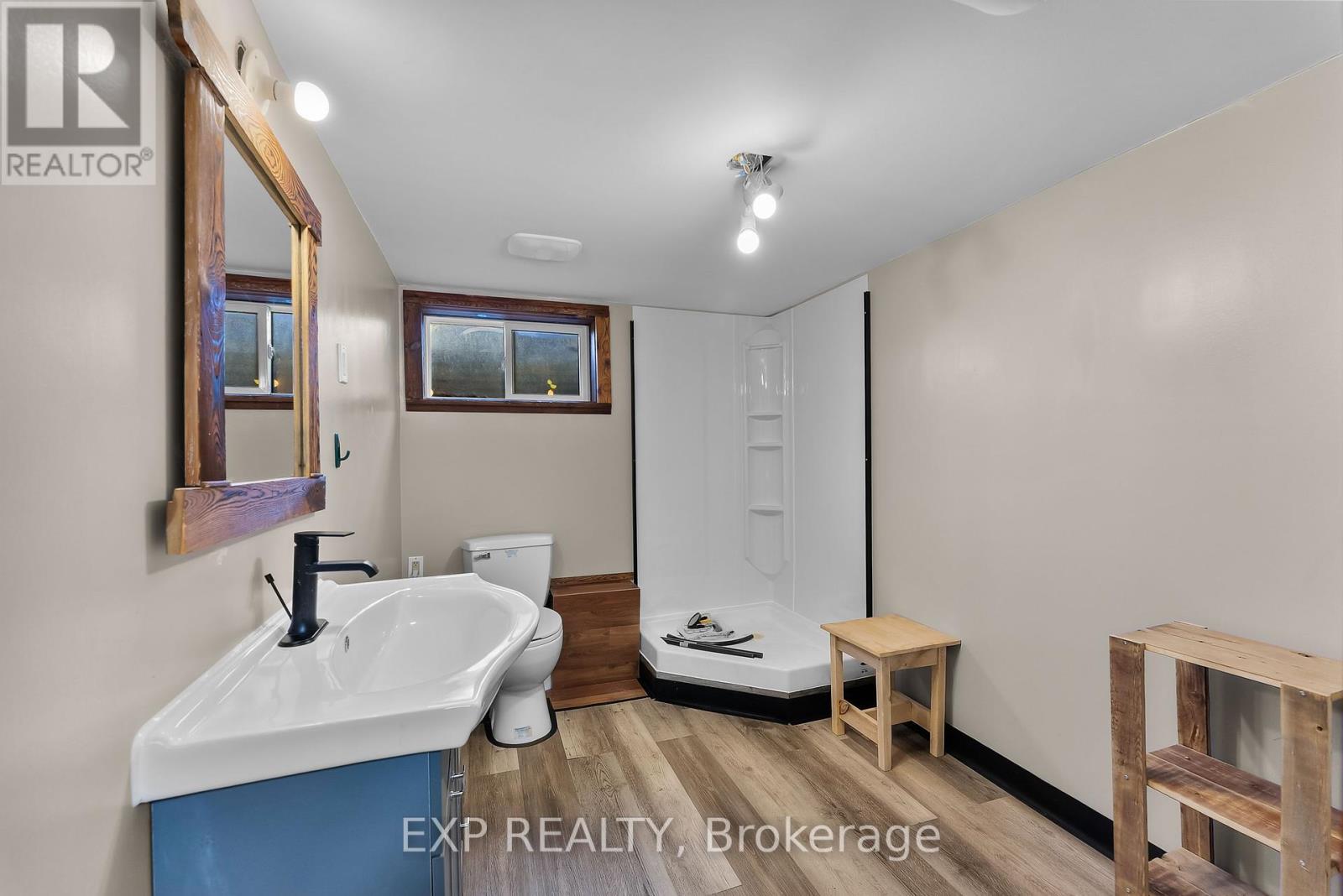 304 Kingsway Street, Welland, Ontario  L3B 3N9 - Photo 33 - X12464804
