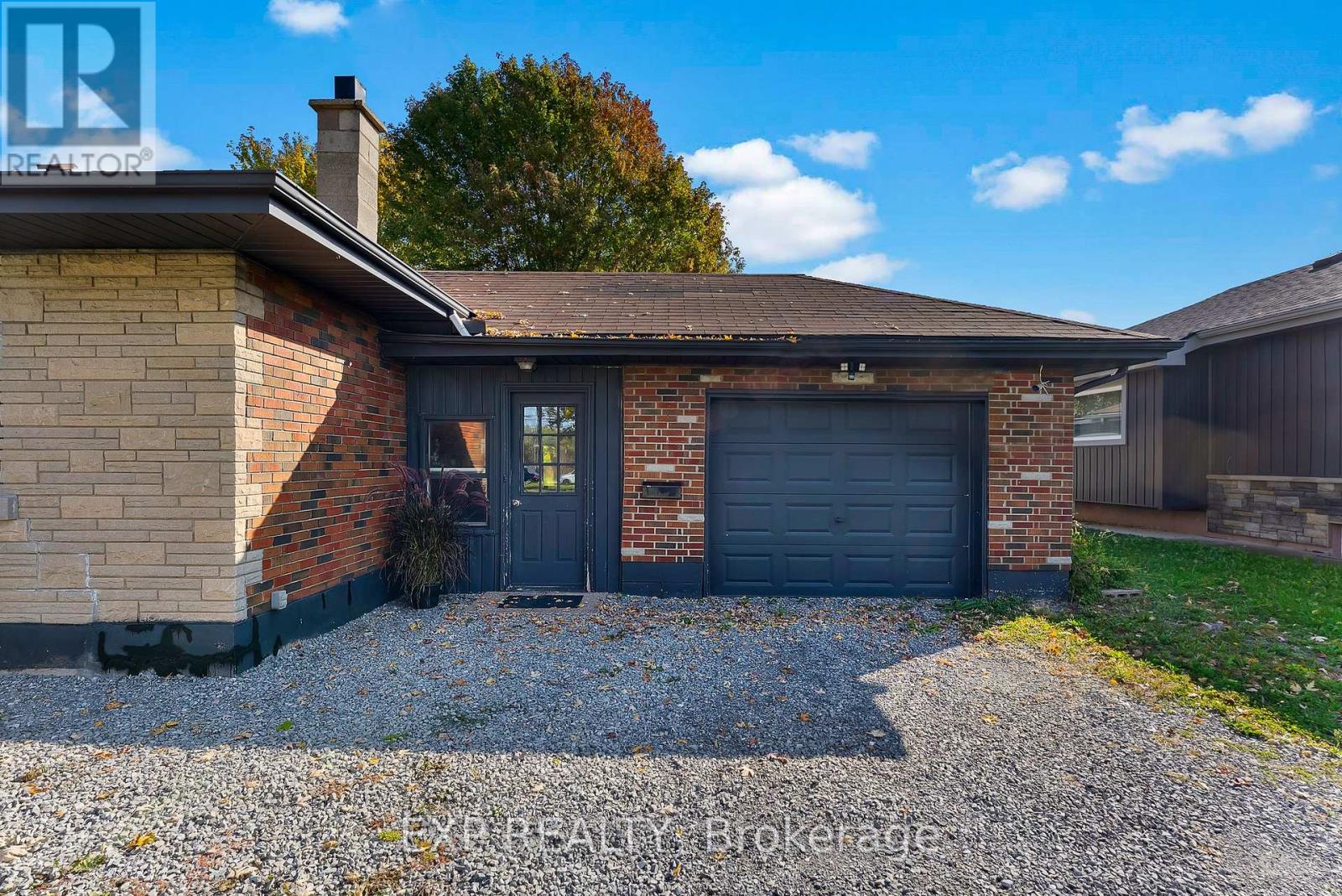 304 Kingsway Street, Welland, Ontario  L3B 3N9 - Photo 4 - X12464804