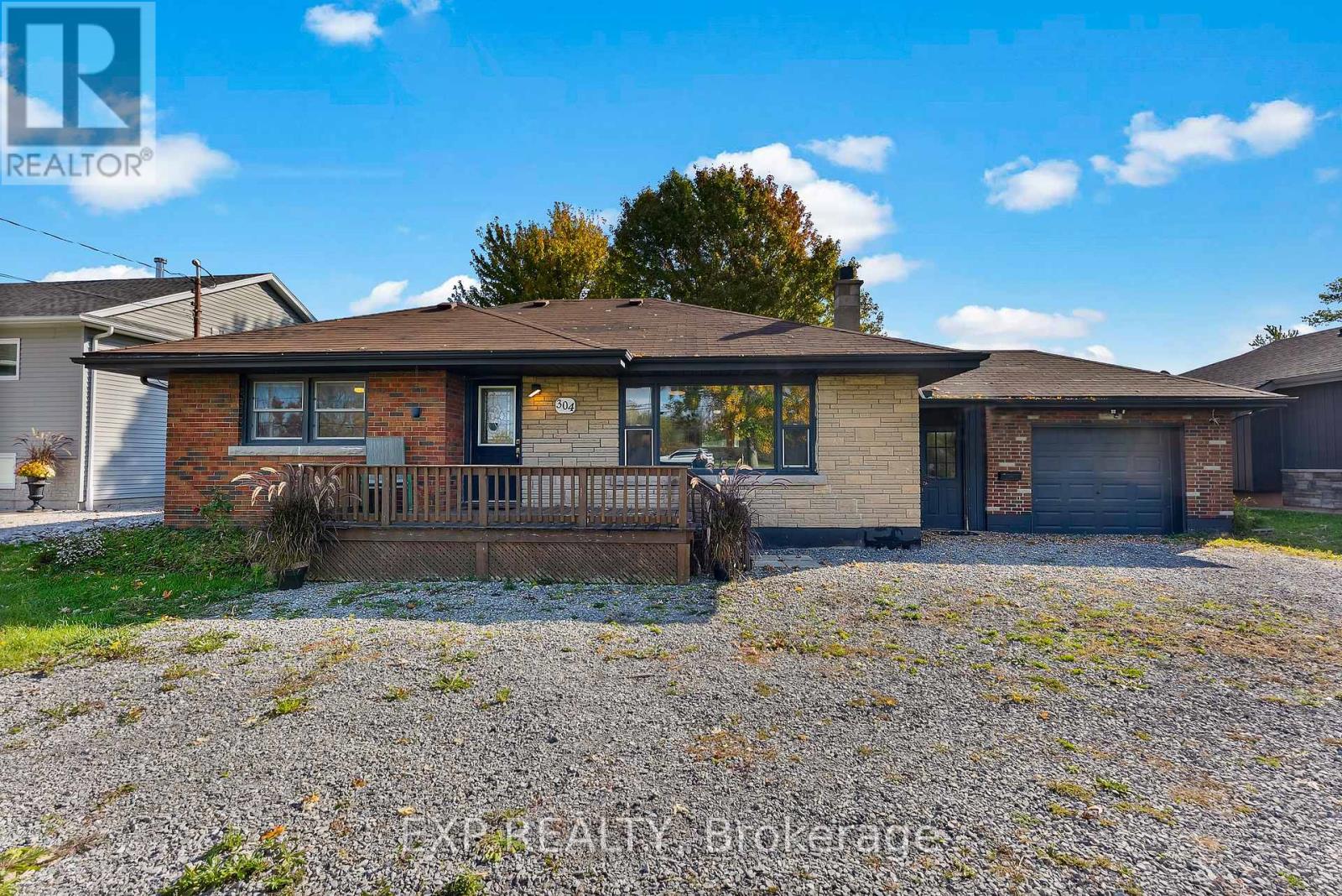 304 Kingsway Street, Welland, Ontario  L3B 3N9 - Photo 6 - X12464804