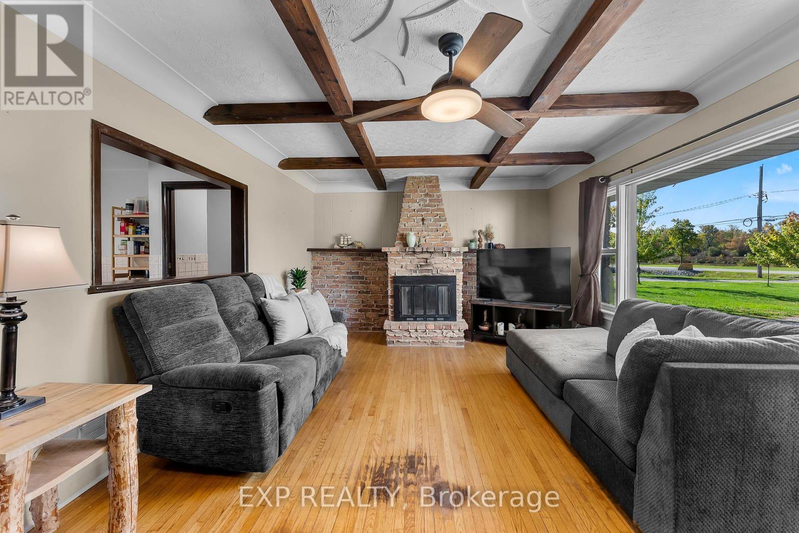 304 Kingsway Street, Welland, Ontario  L3B 3N9 - Photo 9 - X12464804