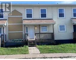 2 Flynn Lane, Wabush, Newfoundland & Labrador