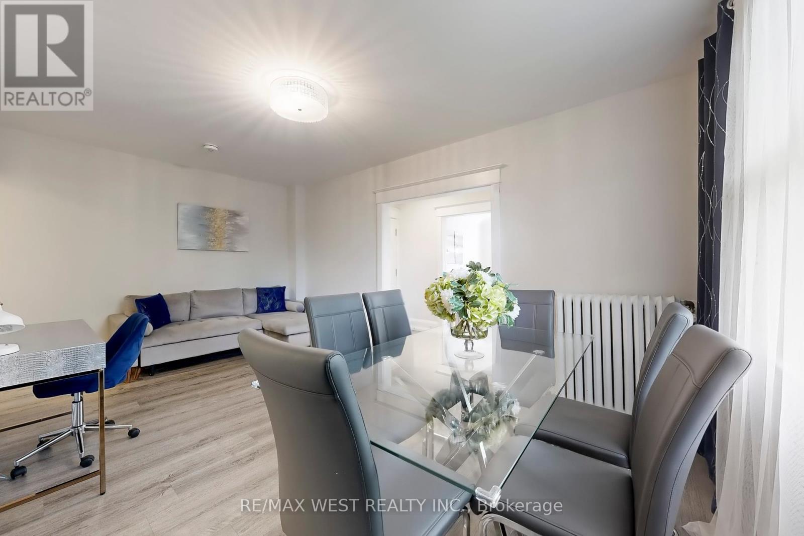 Building 1 Unit 5 - 9 Humewood Court, Toronto, Ontario  M6C 1C9 - Photo 17 - C12464786