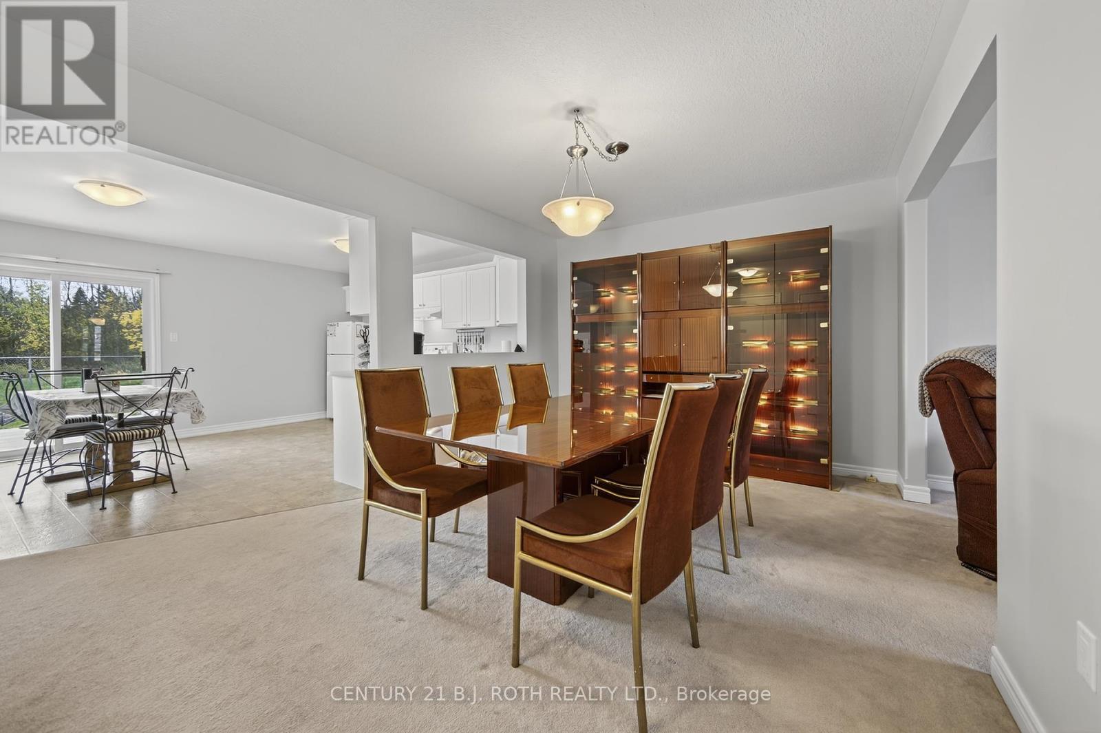 655 Glen Cedar Crescent, Innisfil, Ontario  L9S 2J5 - Photo 15 - N12464785