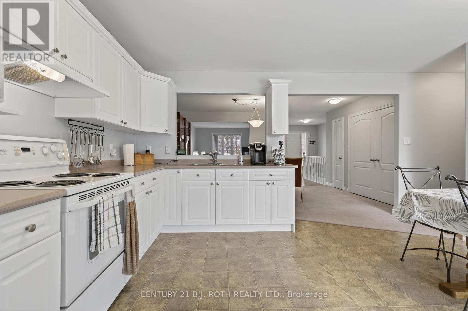 655 Glen Cedar Crescent, Innisfil, Ontario  L9S 2J5 - Photo 20 - N12464785