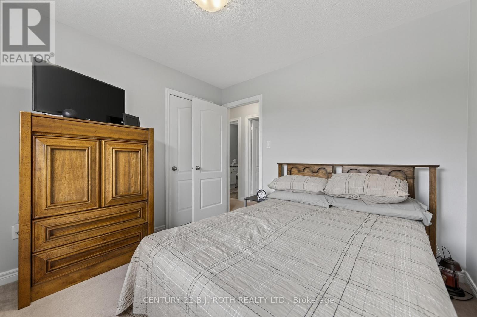 655 Glen Cedar Crescent, Innisfil, Ontario  L9S 2J5 - Photo 27 - N12464785