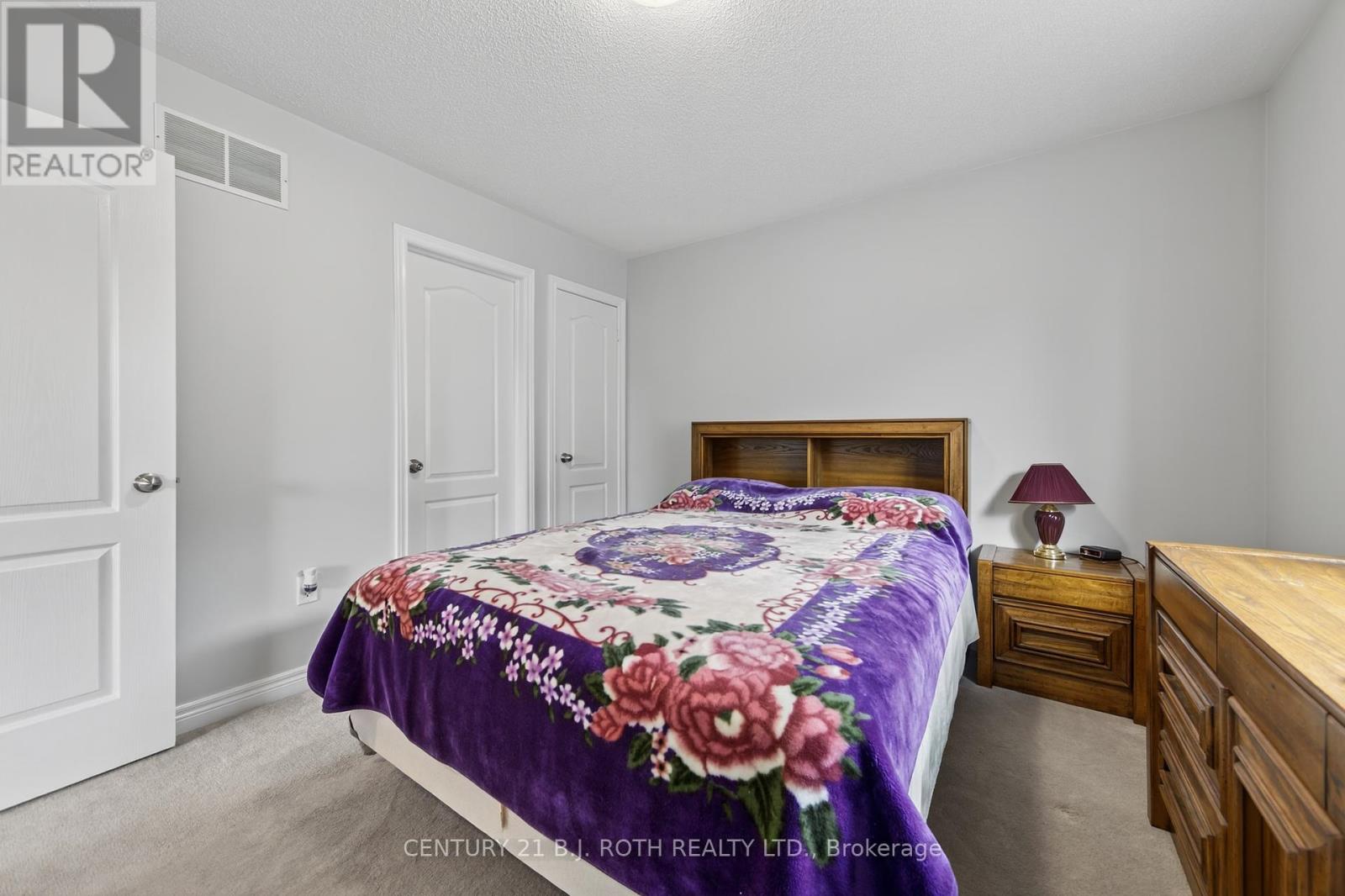655 Glen Cedar Crescent, Innisfil, Ontario  L9S 2J5 - Photo 29 - N12464785
