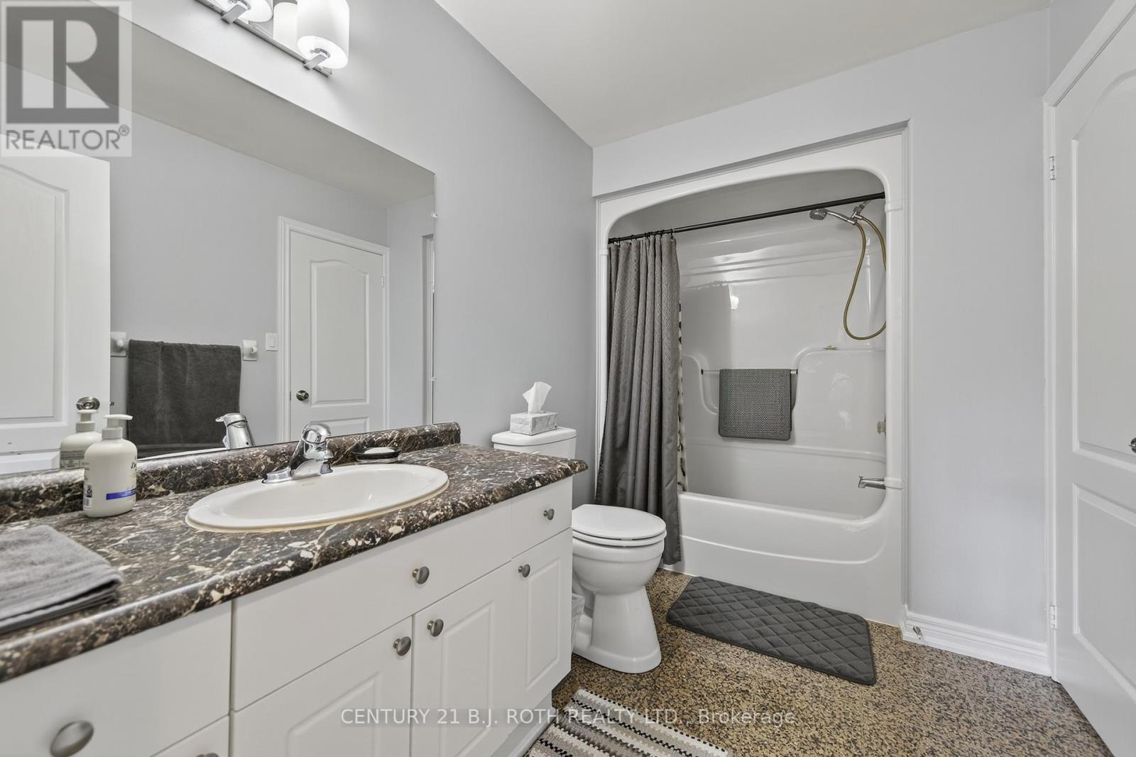 655 Glen Cedar Crescent, Innisfil, Ontario  L9S 2J5 - Photo 32 - N12464785