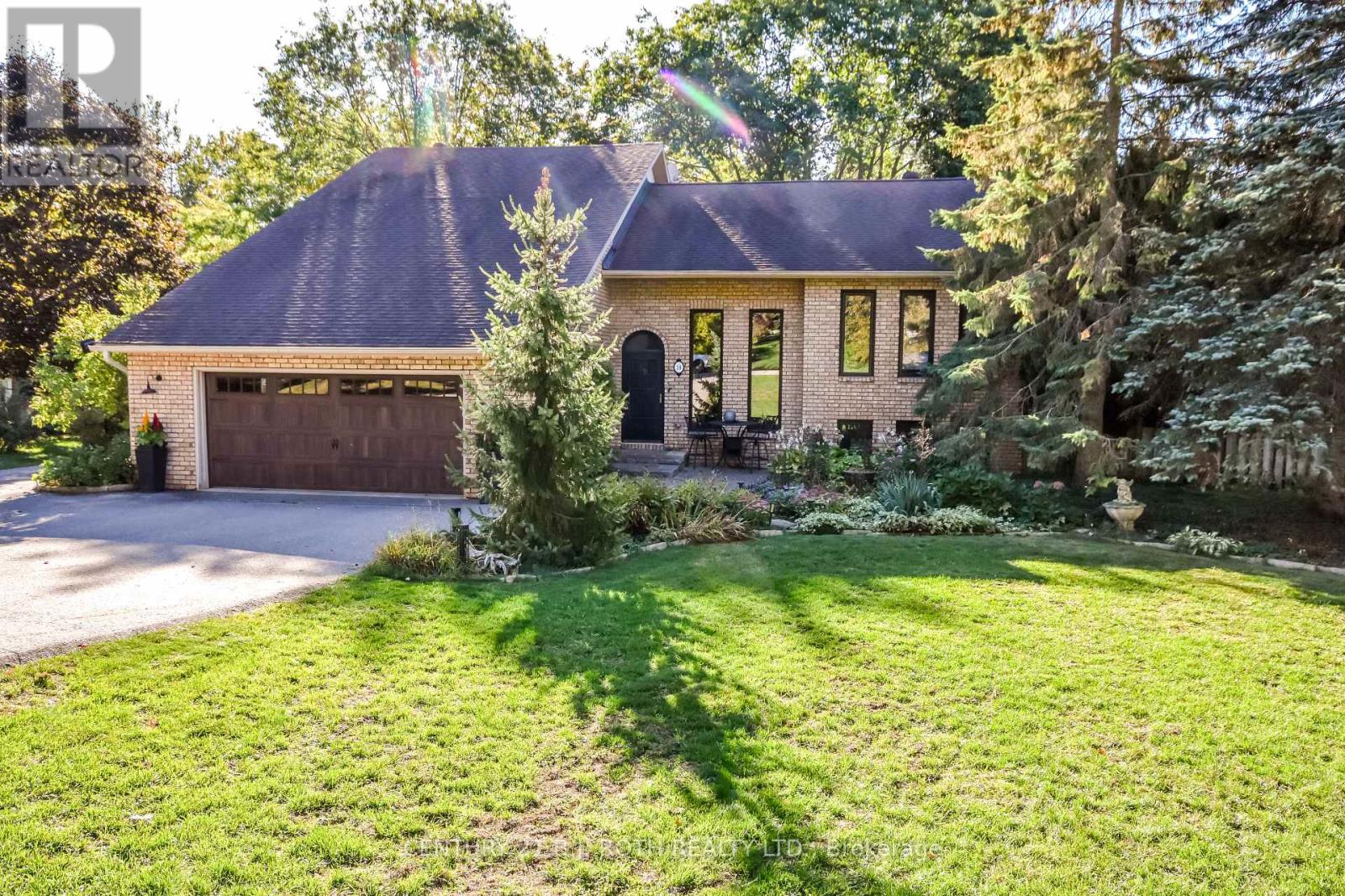 39 Jodies Lane, Springwater, Ontario  L9X 0M4 - Photo 2 - S12464796
