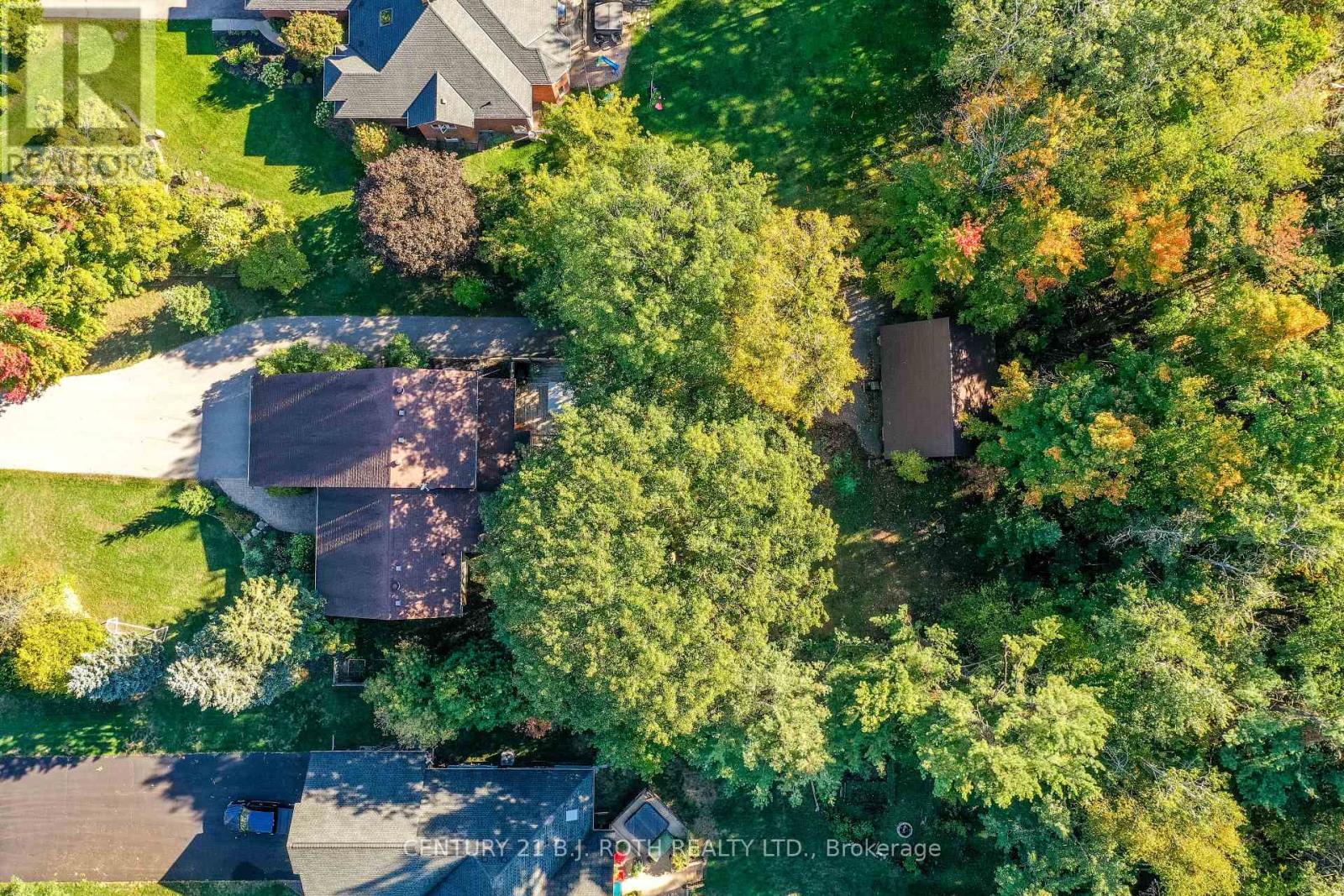 39 Jodies Lane, Springwater, Ontario  L9X 0M4 - Photo 4 - S12464796