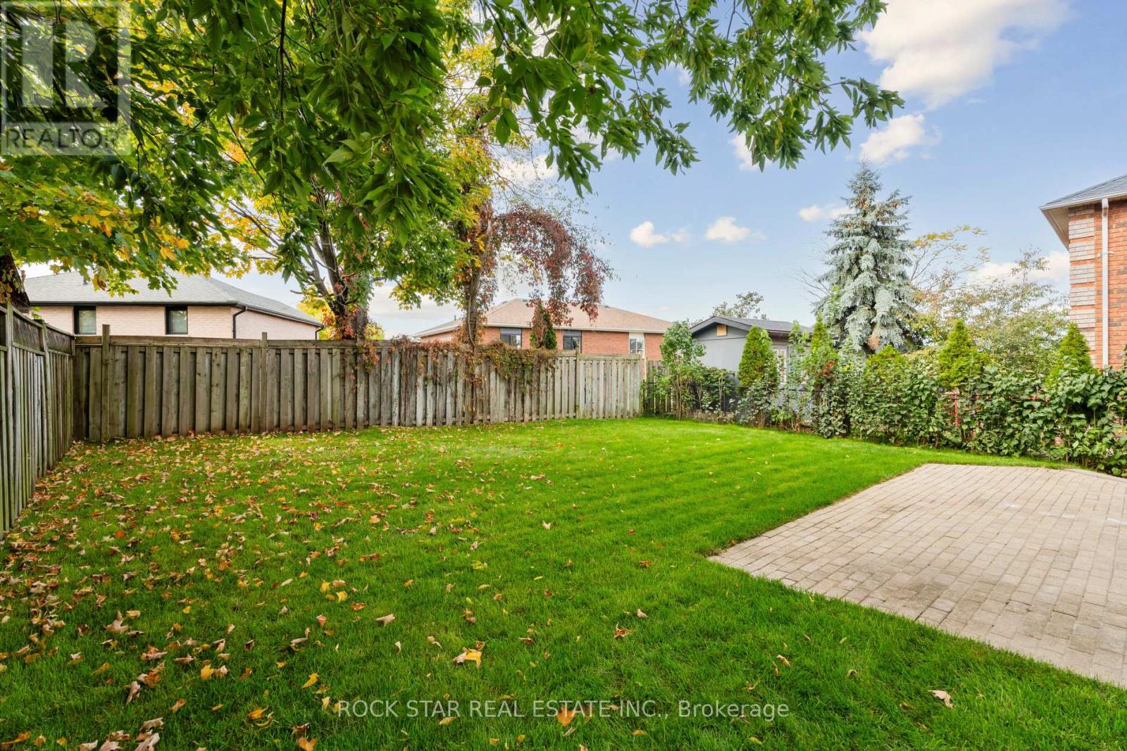 8 Ginger Drive, Barrie, Ontario  L4N 9Z2 - Photo 17 - S12464797