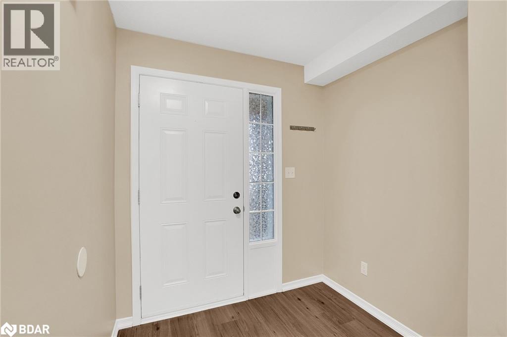 933 Zeller Crescent, Kitchener, Ontario  N2A 0C7 - Photo 2 - 40778259