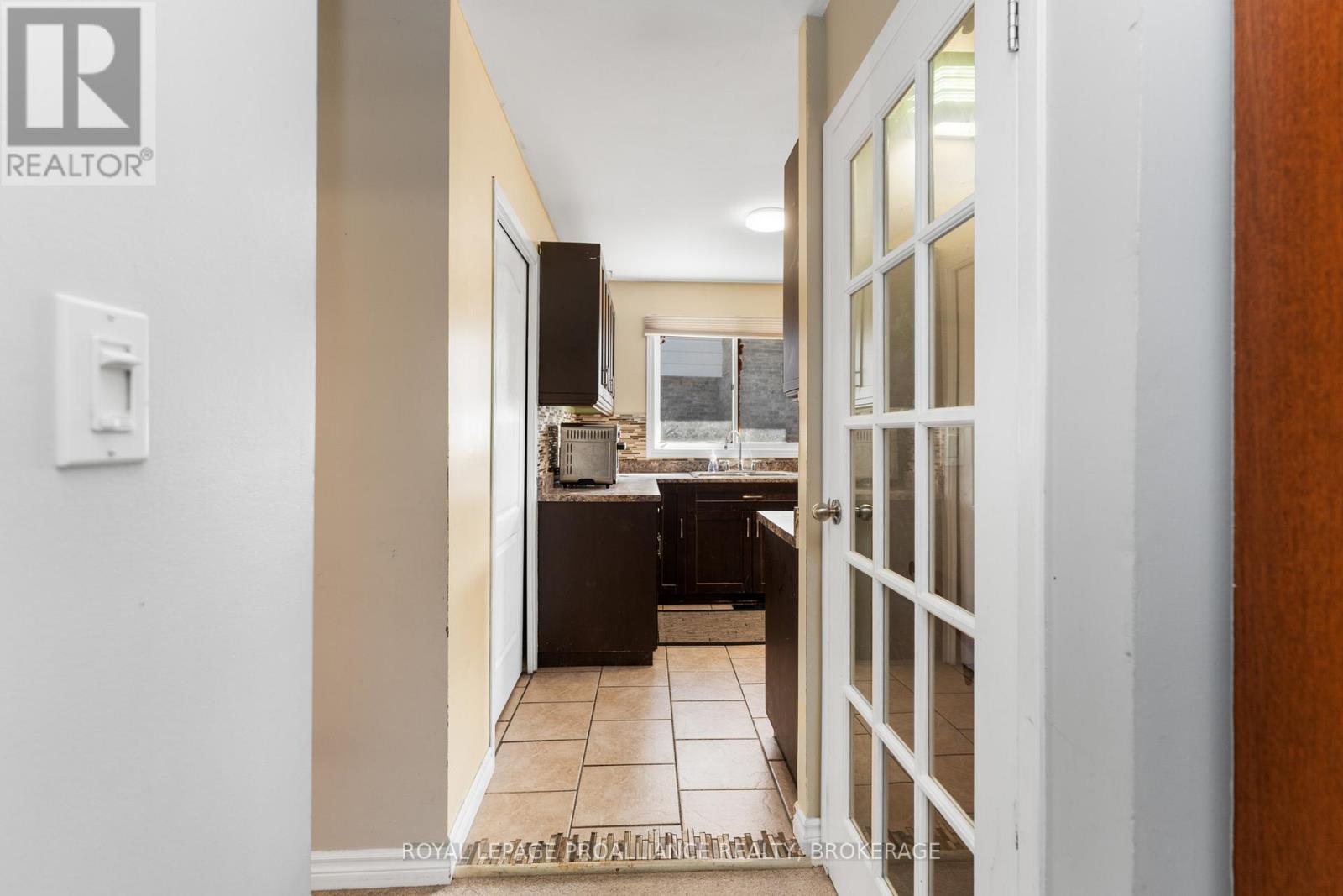 778 Cedarwood Drive, Kingston, Ontario  K7P 1M7 - Photo 11 - X12464860