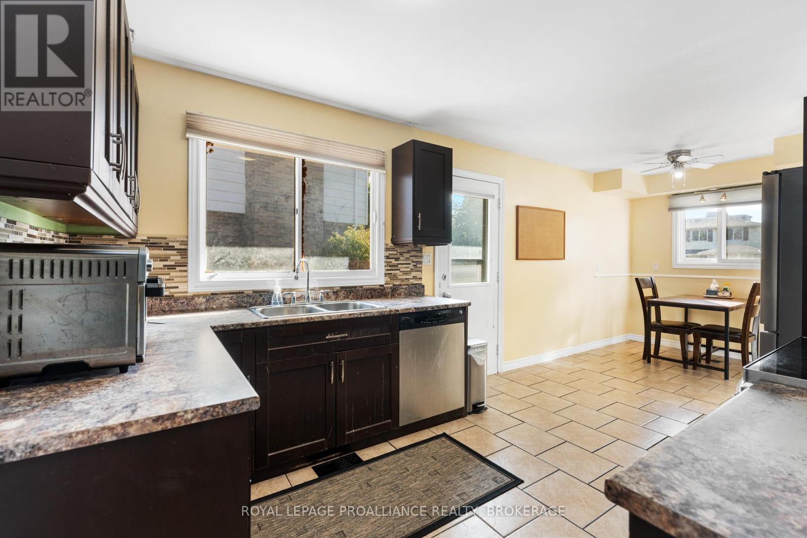 778 Cedarwood Drive, Kingston, Ontario  K7P 1M7 - Photo 12 - X12464860