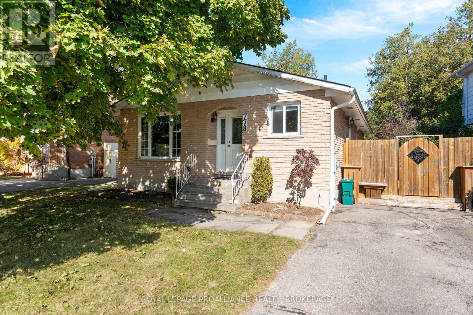 778 Cedarwood Drive, Kingston, Ontario  K7P 1M7 - Photo 2 - X12464860