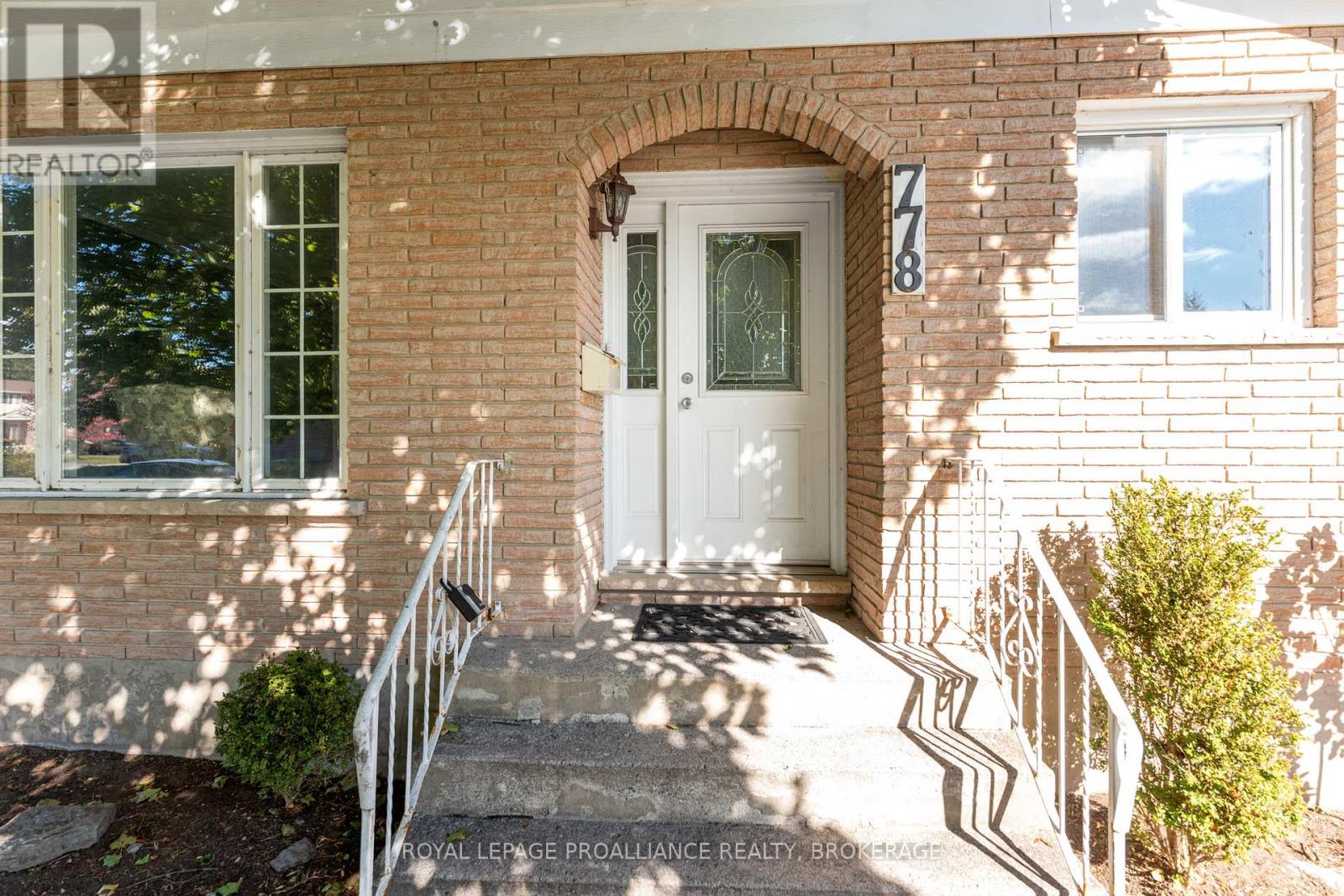 778 Cedarwood Drive, Kingston, Ontario  K7P 1M7 - Photo 3 - X12464860
