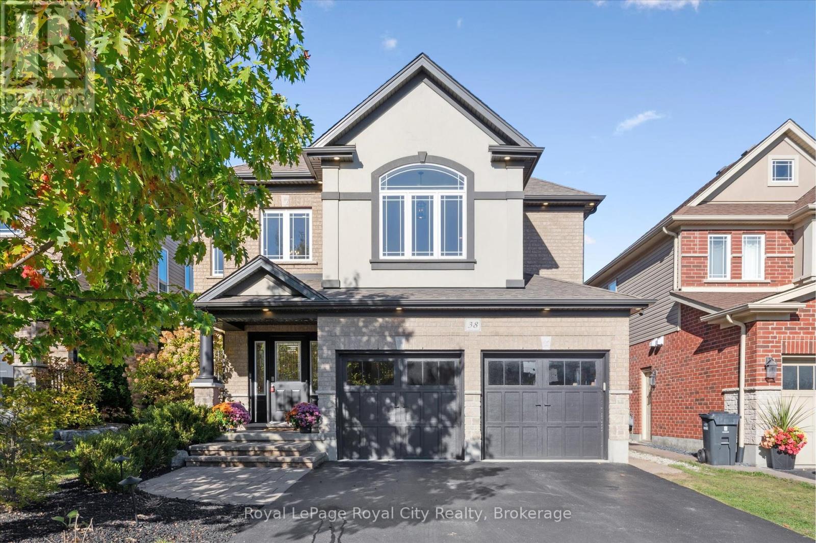 38 Baxter Drive, Guelph, Ontario  N1L 0C8 - Photo 2 - X12464829