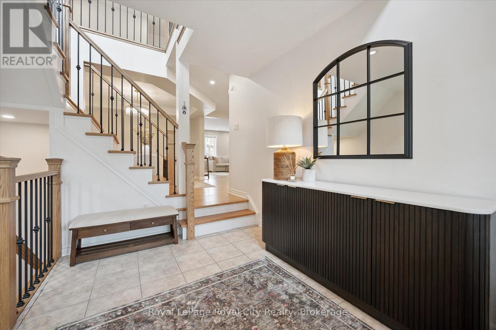 38 Baxter Drive, Guelph, Ontario  N1L 0C8 - Photo 4 - X12464829