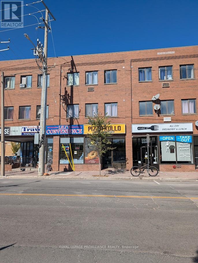 230 Charlotte Street, Peterborough, Ontario  K9J 2T8 - Photo 2 - X12464846