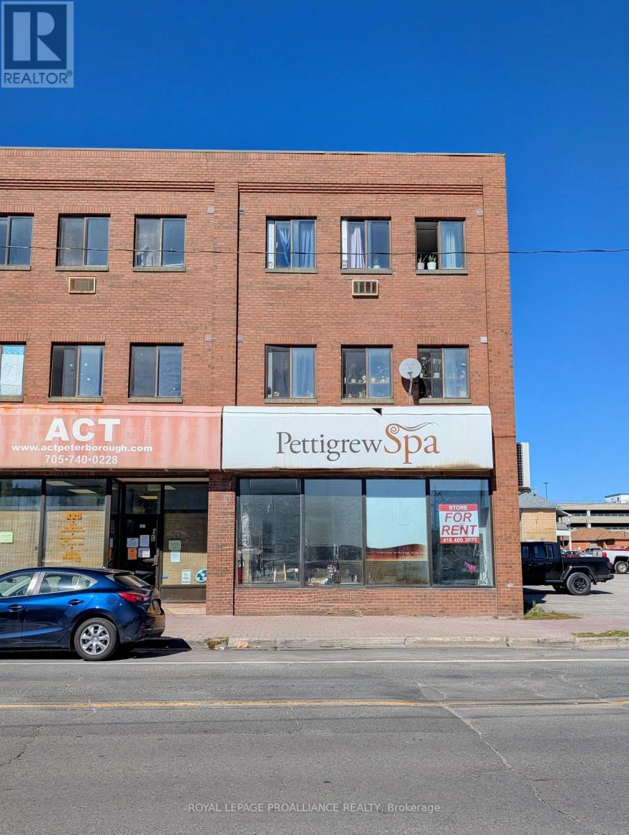 224 CHARLOTTE STREET, peterborough (town ward 3), Ontario