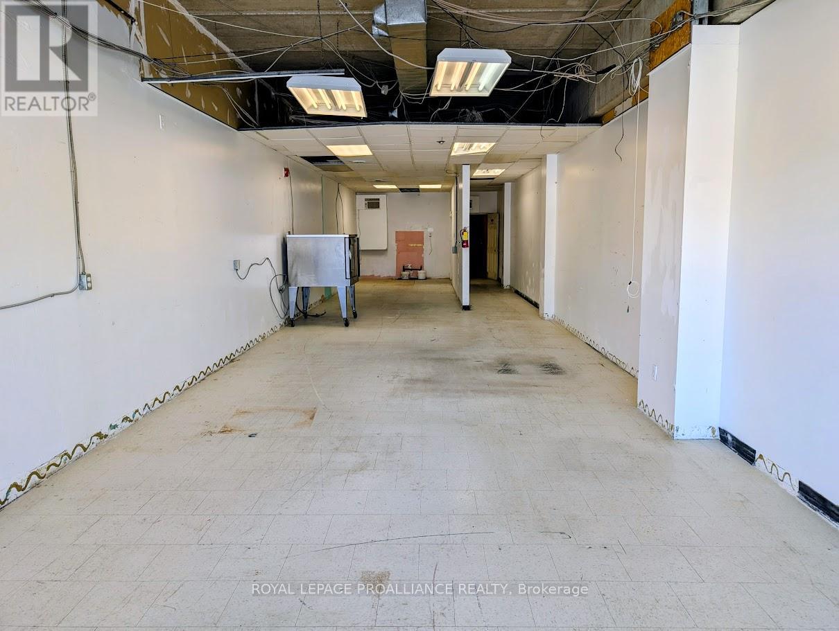 11b - 1837 Lansdowne Street W, Peterborough, Ontario  K9K 1R4 - Photo 5 - X12464849