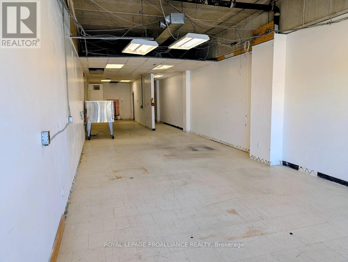 11b - 1837 Lansdowne Street W, Peterborough, Ontario  K9K 1R4 - Photo 6 - X12464849