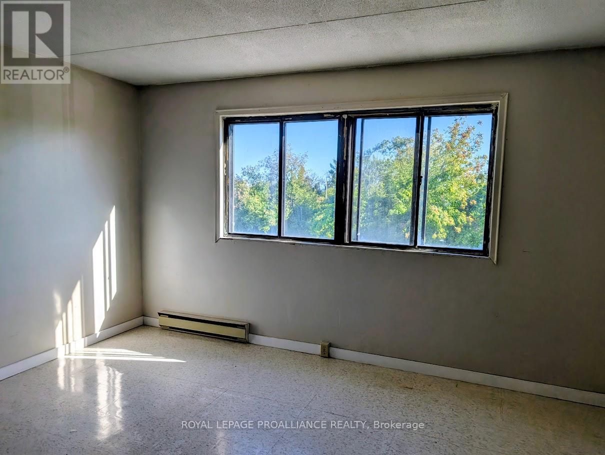 34 - 1837 Lansdowne Street W, Peterborough, Ontario  K9K 1R4 - Photo 4 - X12464851