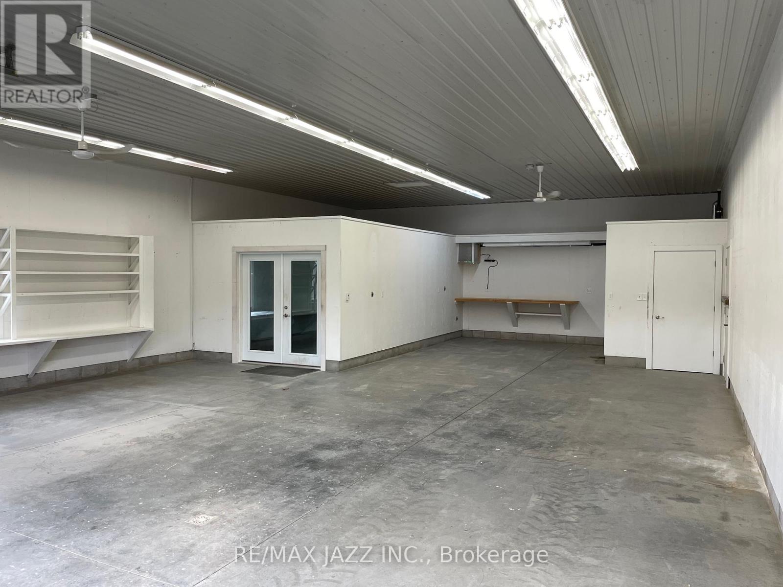 1 - 11 Wychwood Crescent, Kawartha Lakes, Ontario  K0M 1N0 - Photo 3 - X12464872