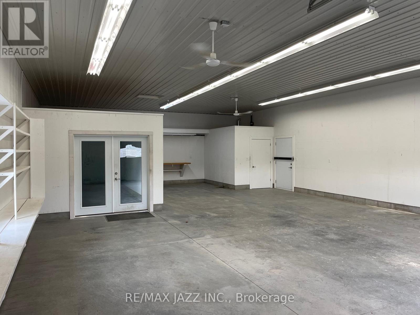 1 - 11 Wychwood Crescent, Kawartha Lakes, Ontario  K0M 1N0 - Photo 4 - X12464872
