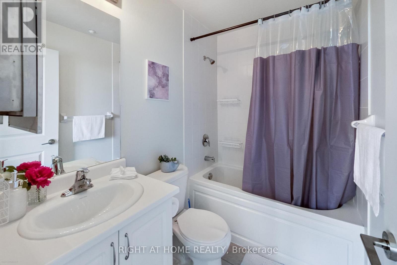 515 - 349 Rathburn Road W, Mississauga, Ontario  L5B 0G9 - Photo 20 - W12464774