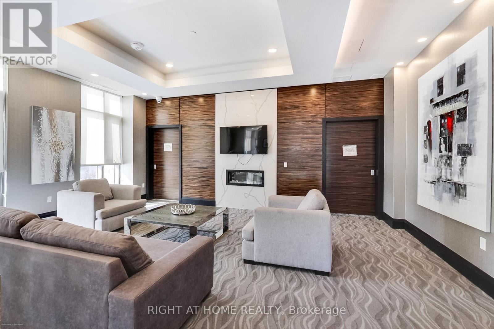 515 - 349 Rathburn Road W, Mississauga, Ontario  L5B 0G9 - Photo 25 - W12464774