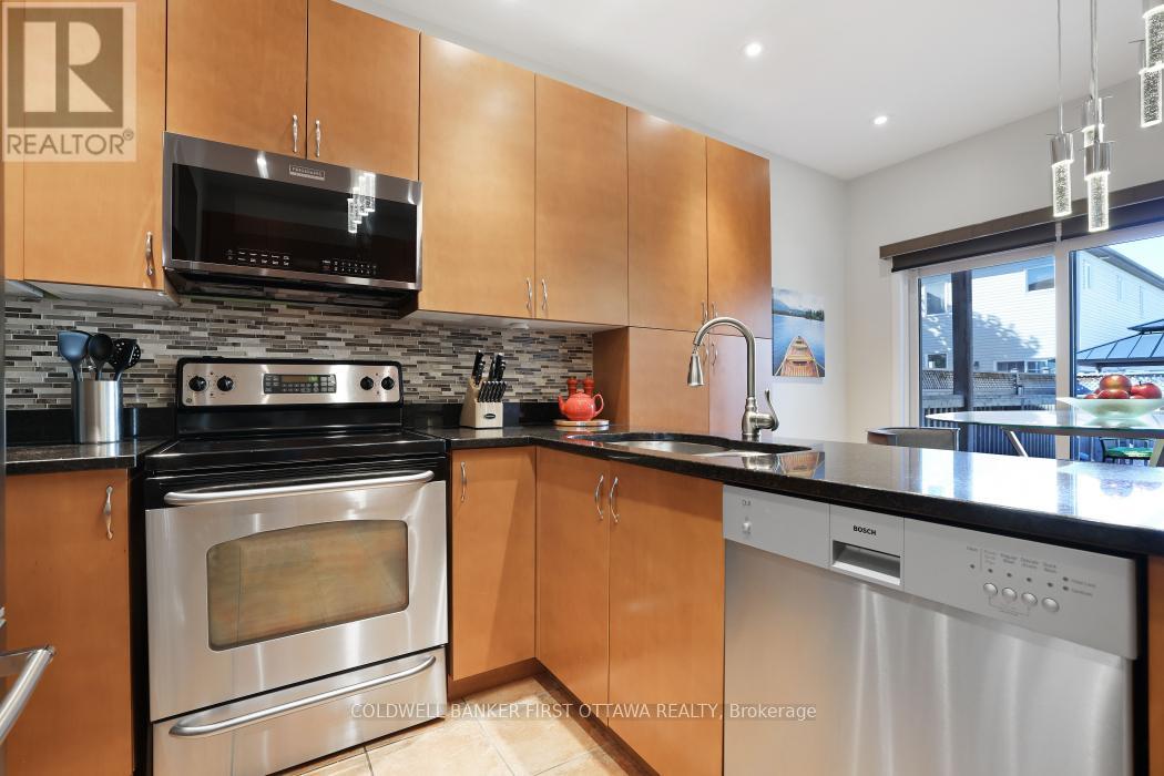 104 Streamside Crescent, Ottawa, Ontario  K2W 0A9 - Photo 16 - X12464832
