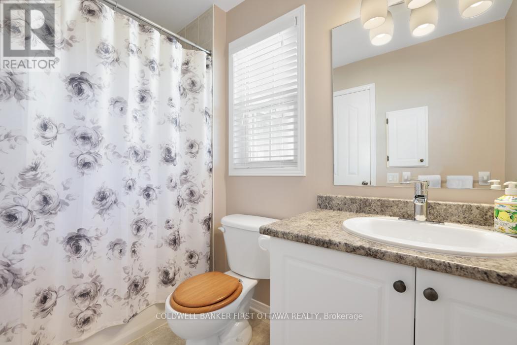 104 Streamside Crescent, Ottawa, Ontario  K2W 0A9 - Photo 24 - X12464832